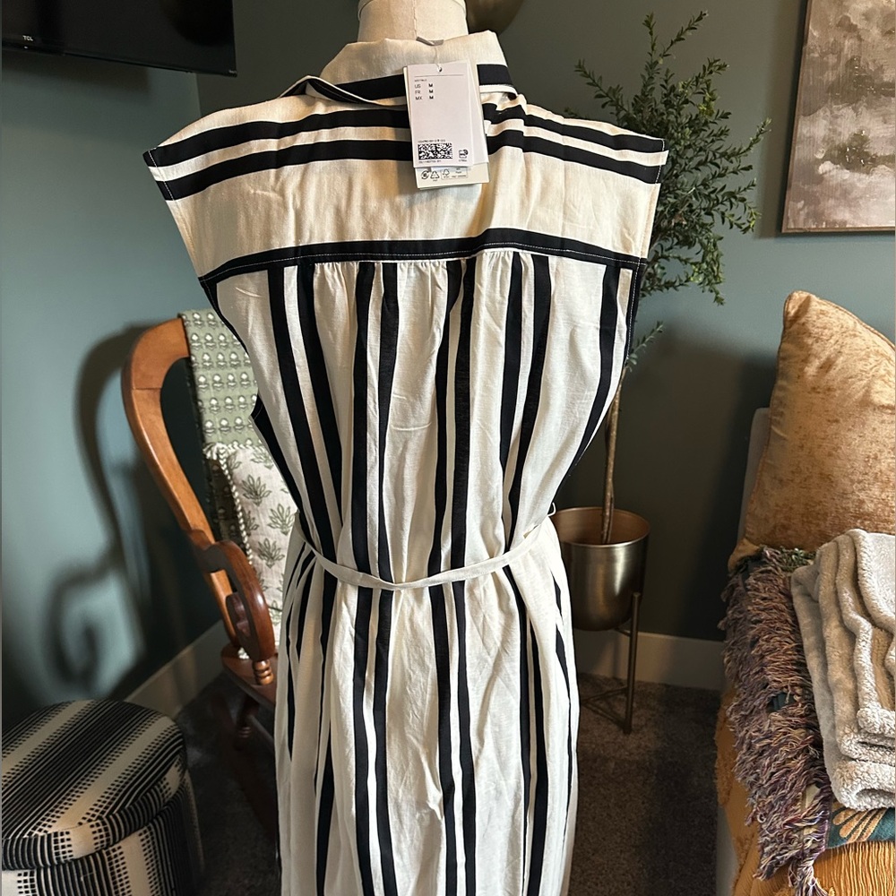 *NWT* H&M Midi Dress - Picture 8 of 12